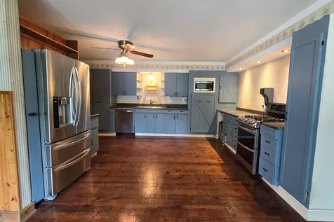 600 Dewey Street Harvard IL 60033