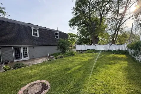 600 Dewey Street Harvard IL 60033