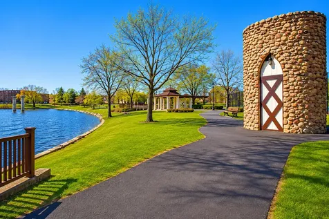 1101 South Hunt Club Drive Mount Prospect IL 60056