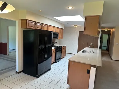 214 South Walnut Lane Schaumburg IL 60193