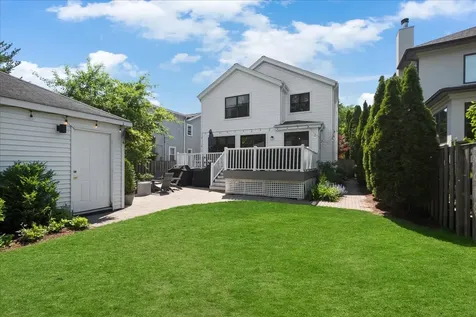 2433 Hastings Avenue Evanston IL 60201