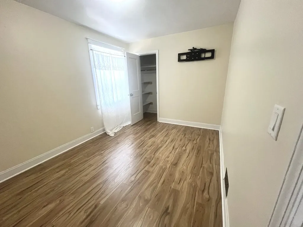 7541 South Hamilton Avenue Chicago IL 60620