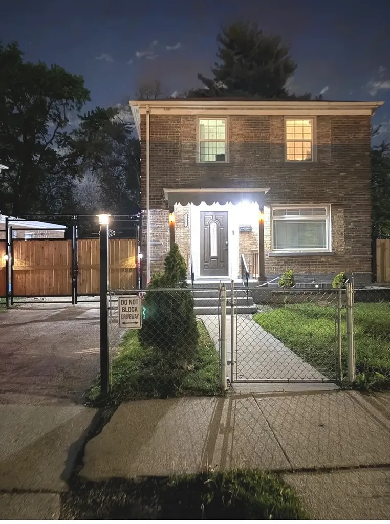 7541 South Hamilton Avenue Chicago IL 60620