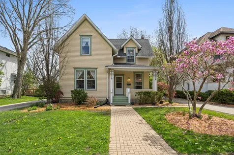 622 North Ridgeland Avenue Oak Park IL 60302