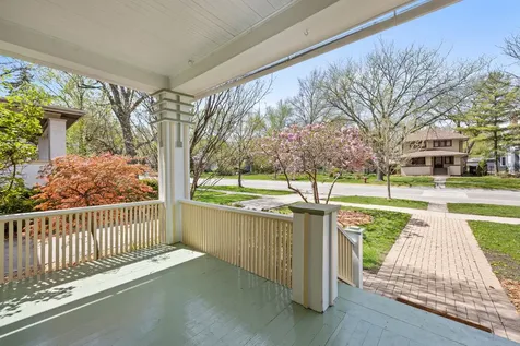 622 North Ridgeland Avenue Oak Park IL 60302