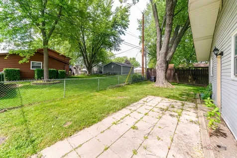 200 South Beck Road Lindenhurst IL 60046