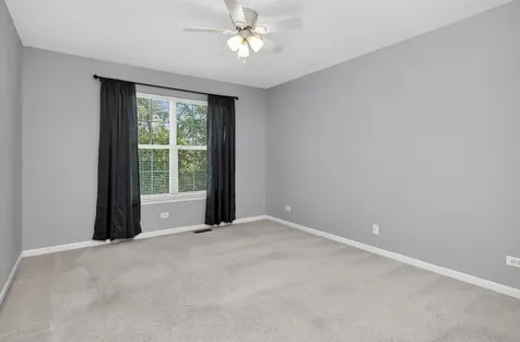 607 Mansfield Way Oswego IL 60543