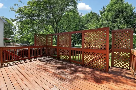 607 Mansfield Way Oswego IL 60543