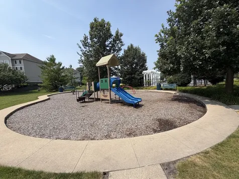 607 Mansfield Way Oswego IL 60543