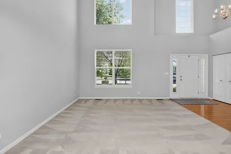 607 Mansfield Way Oswego IL 60543