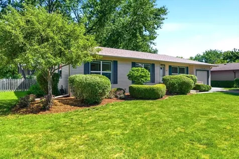 567 Northampton Circle Elk Grove Village IL 60007