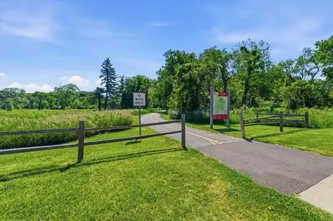 567 Northampton Circle Elk Grove Village IL 60007
