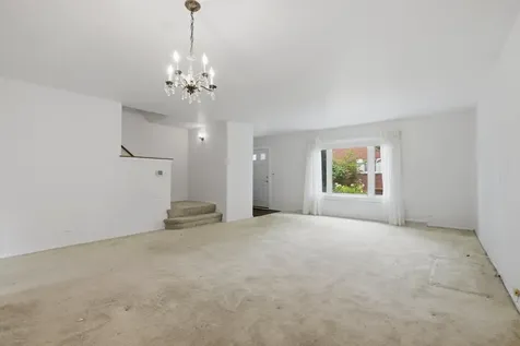 1155 Peterson Avenue Park Ridge IL 60068