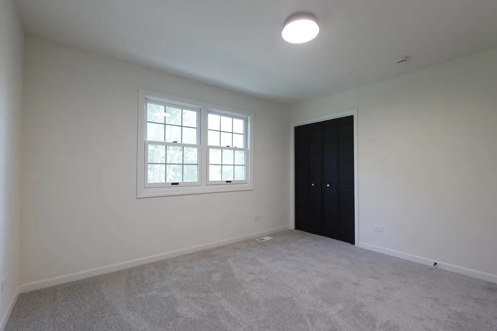 569 Boardman Circle Bolingbrook IL 60440