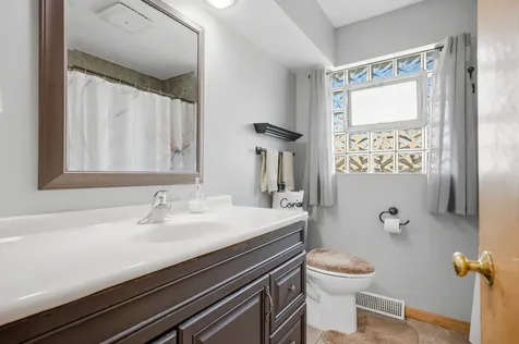 9607 South Sacramento Avenue Evergreen Park IL 60805