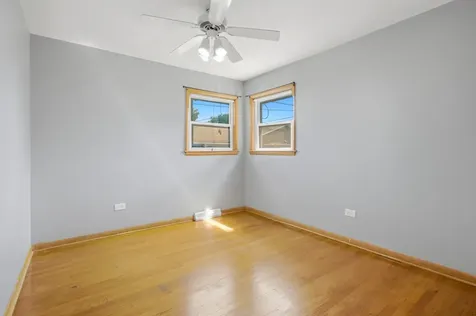9607 South Sacramento Avenue Evergreen Park IL 60805