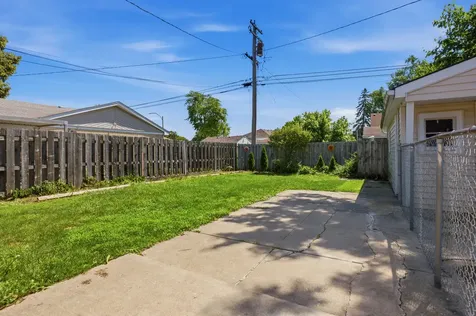 9607 South Sacramento Avenue Evergreen Park IL 60805