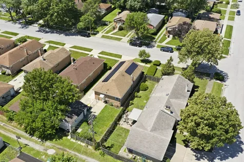 9607 South Sacramento Avenue Evergreen Park IL 60805