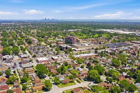 9607 South Sacramento Avenue Evergreen Park IL 60805