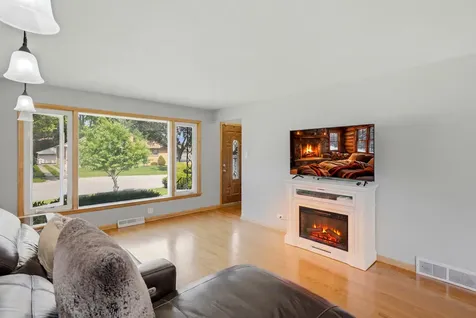 9607 South Sacramento Avenue Evergreen Park IL 60805