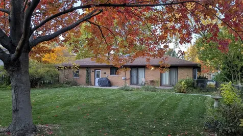 1535 Easy Street Elgin IL 60123