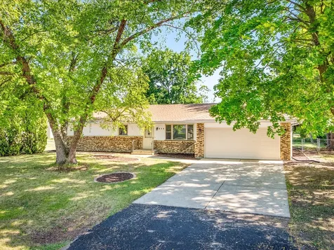 619 Windfield Lane Machesney Park IL 61115