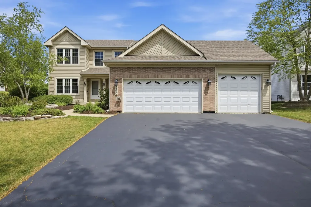 360 Winding Canyon Way Algonquin IL 60102