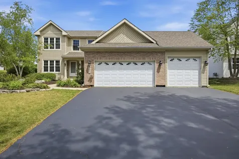 360 Winding Canyon Way Algonquin IL 60102