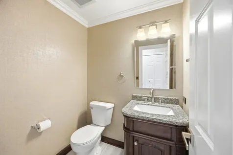 360 Winding Canyon Way Algonquin IL 60102