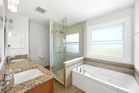 360 Winding Canyon Way Algonquin IL 60102