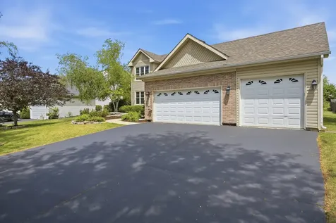 360 Winding Canyon Way Algonquin IL 60102