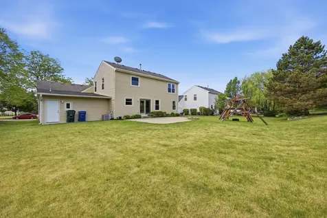 360 Winding Canyon Way Algonquin IL 60102