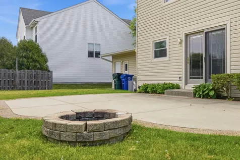 360 Winding Canyon Way Algonquin IL 60102