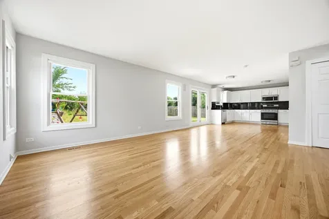 360 Winding Canyon Way Algonquin IL 60102