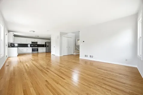 360 Winding Canyon Way Algonquin IL 60102