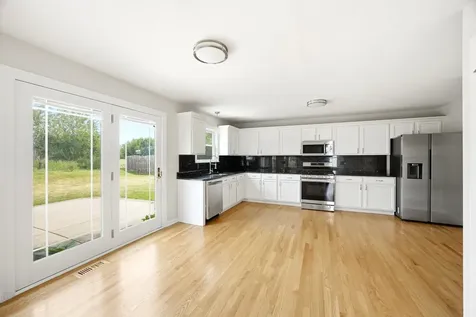 360 Winding Canyon Way Algonquin IL 60102