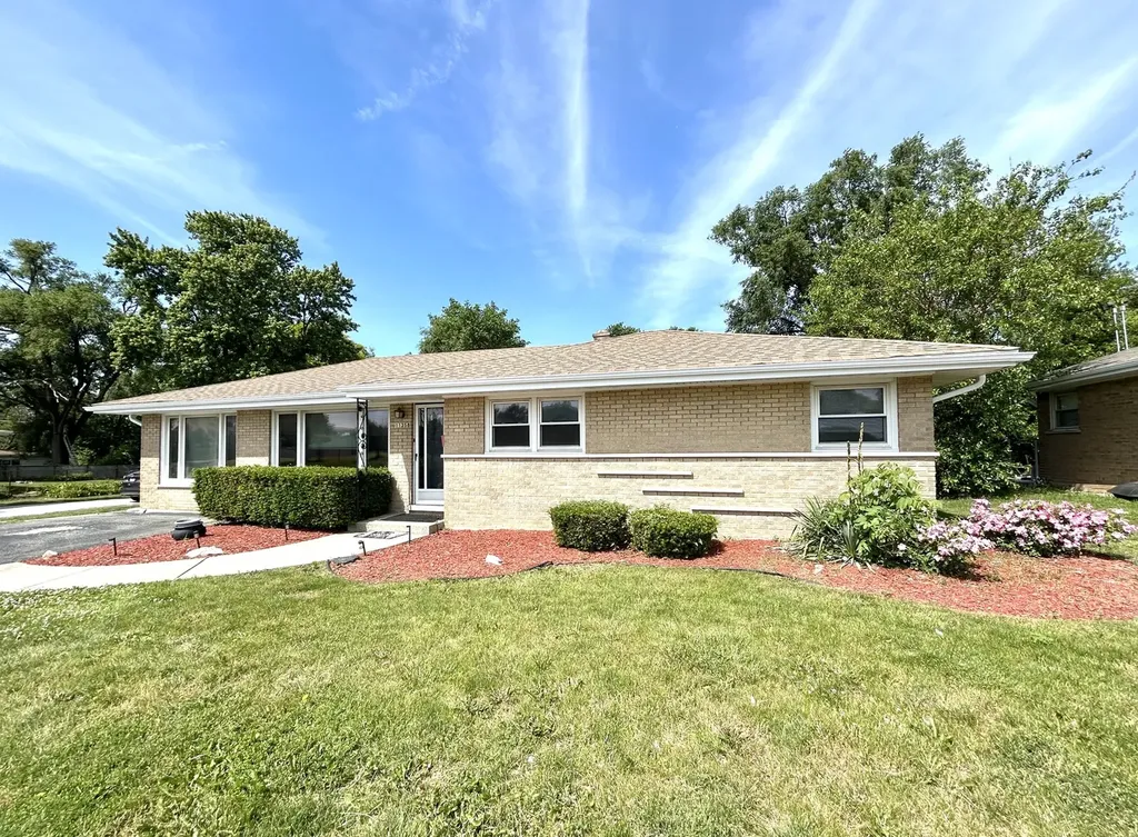 11358 South Ridgeland Avenue Worth IL 60482