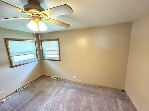 11358 South Ridgeland Avenue Worth IL 60482