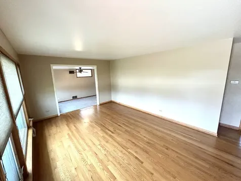 11358 South Ridgeland Avenue Worth IL 60482
