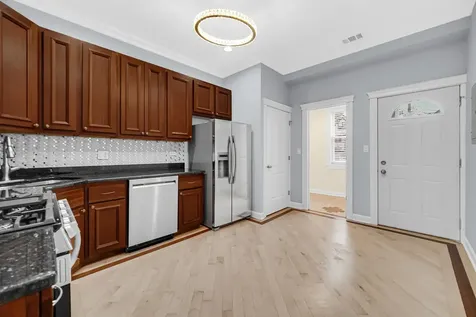 2951 North Allen Street Chicago IL 60618