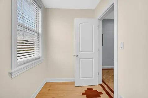 2951 North Allen Street Chicago IL 60618