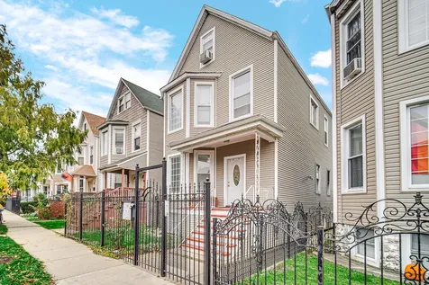 2951 North Allen Street Chicago IL 60618
