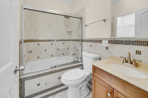 2951 North Allen Street Chicago IL 60618