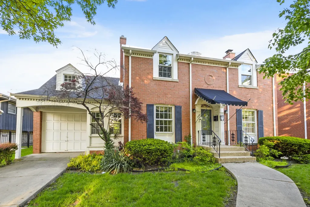 10321 South Claremont Avenue Chicago IL 60643