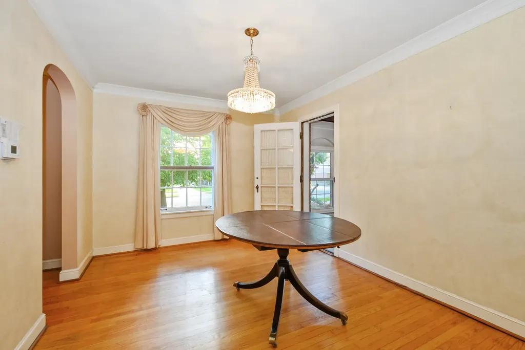 10321 South Claremont Avenue Chicago IL 60643