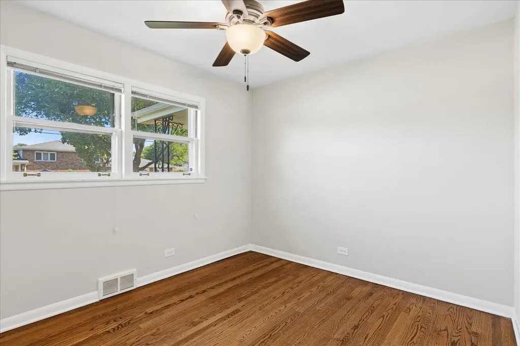 4219 Keeney Street Skokie IL 60076