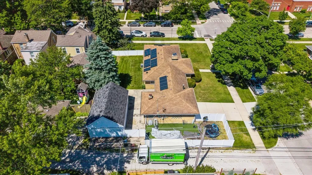 4219 Keeney Street Skokie IL 60076