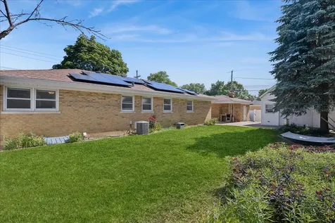 4219 Keeney Street Skokie IL 60076