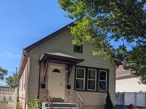 2054 York Street Blue Island IL 60406