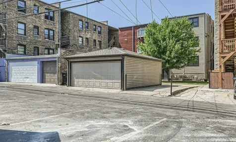 1420 West Winnemac Avenue Chicago IL 60640